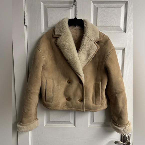 Thea double-breasted shearling jacket - Picture 4 of 7
